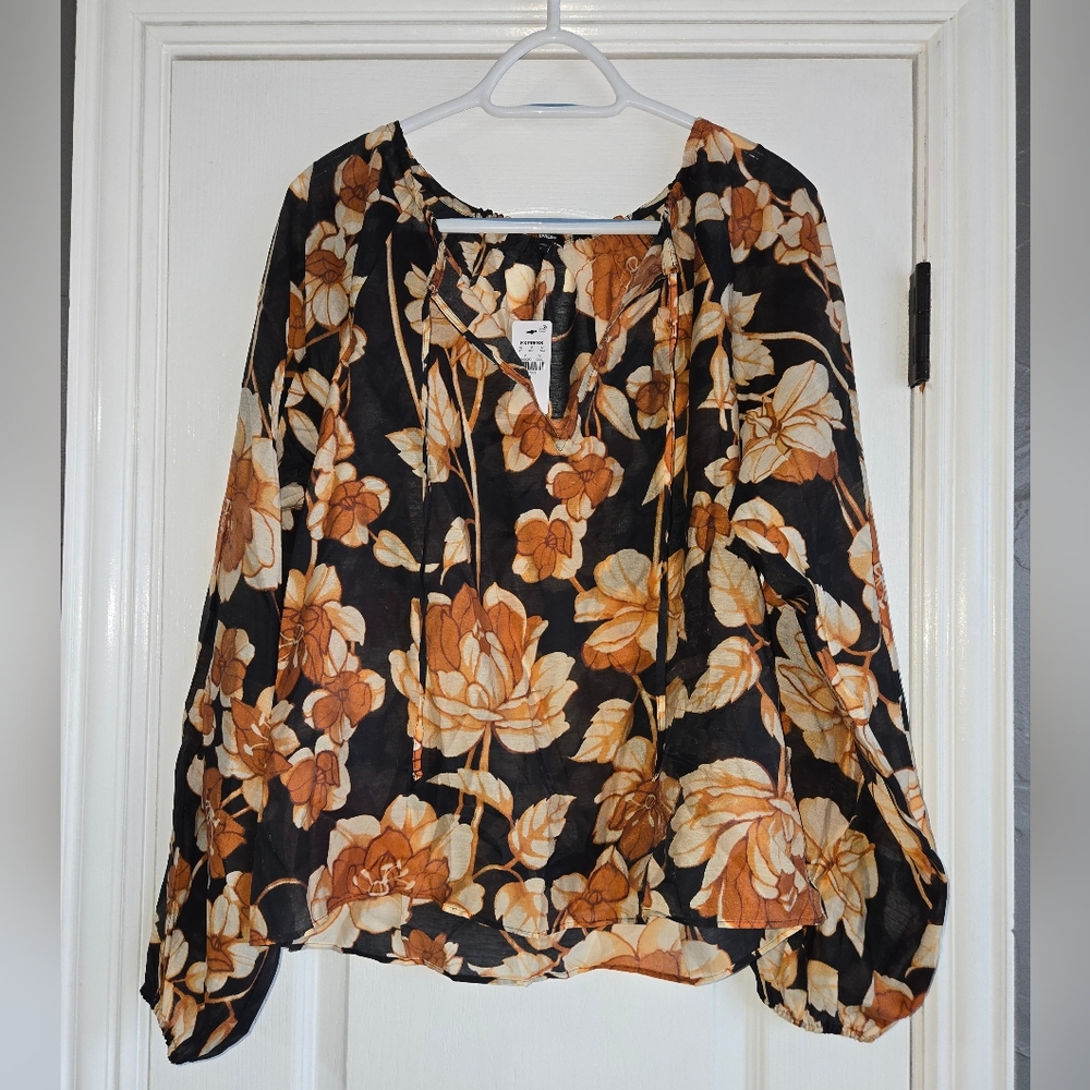 NWT Express Floral Peasant Blouse in Black and Cream and Burnt Orange Size L - Picture 6 of 7